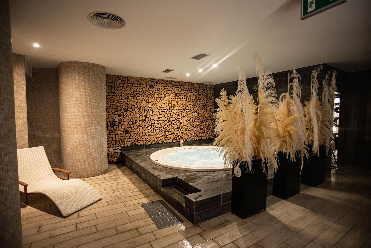 Hotel Bonifacio Spa&Sport Resort Sochocin Exterior photo