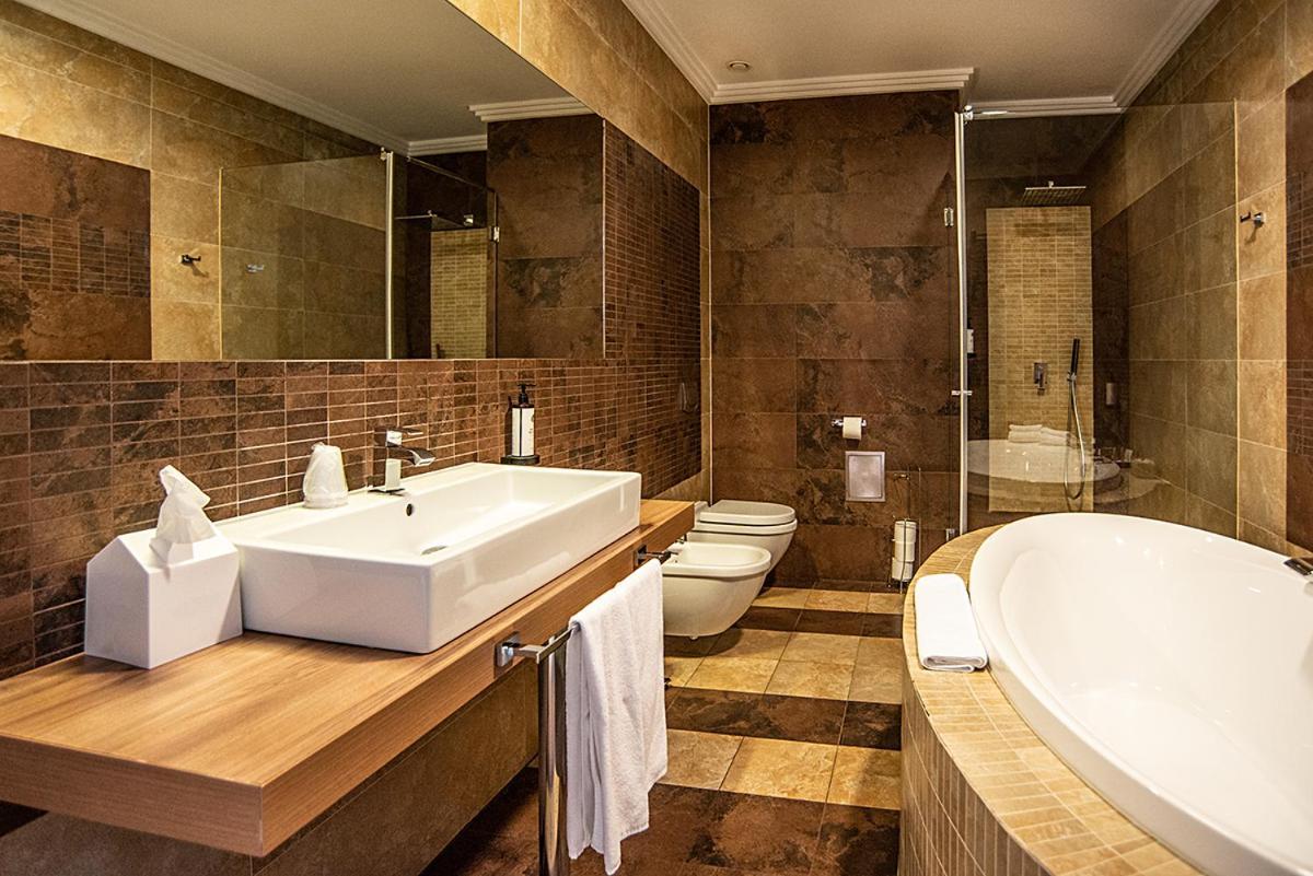 Hotel Bonifacio Spa&Sport Resort Sochocin Exterior photo